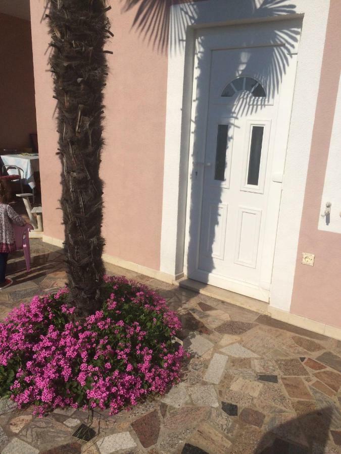 Apartman Ana أوماغ المظهر الخارجي الصورة